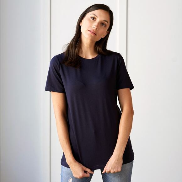 Bluffworks Threshold Navy Blue Crewneck T-shirt Standard Fit Size Small Women’s - Picture 1 of 5
